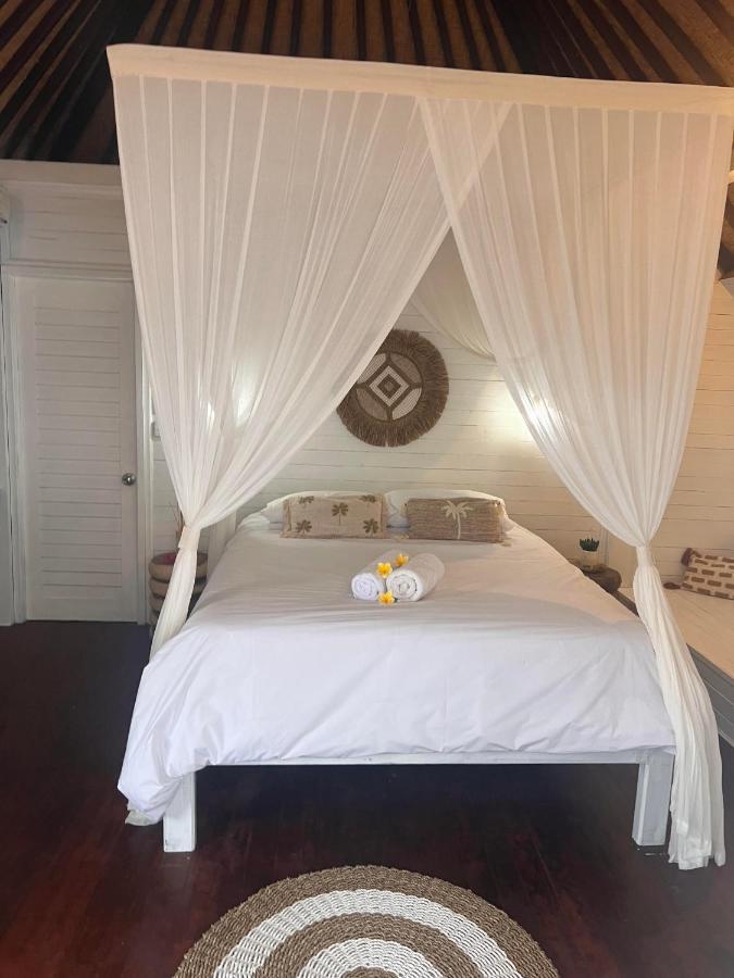 Mista Ceningan'S Beach Bungalows Previously The Kubu 221 Lembongan Buitenkant foto